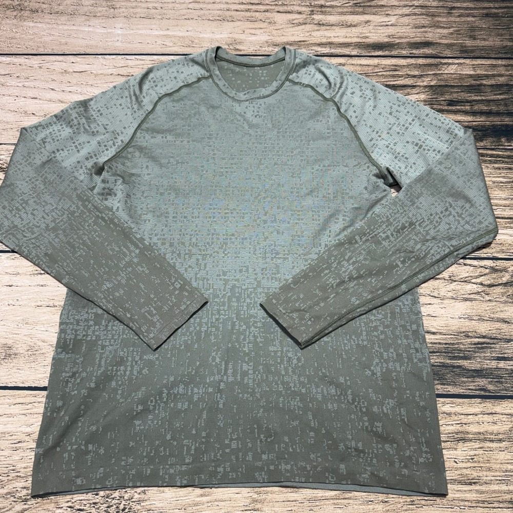 Lululemon Long Sleeve Shirt Mens L Green Metal Vent Tech Active Workout Top